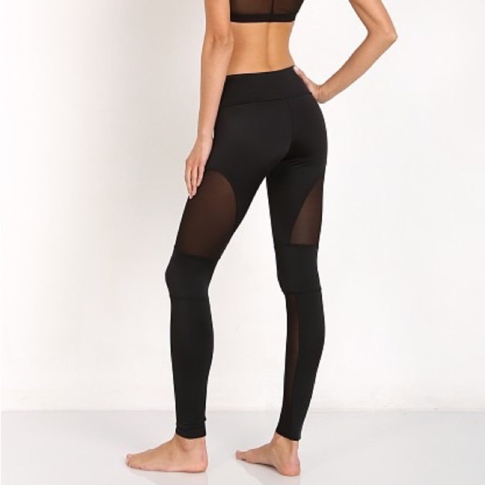 NEW Onzie Yoga Leggings Mesh Moto Pant in Black